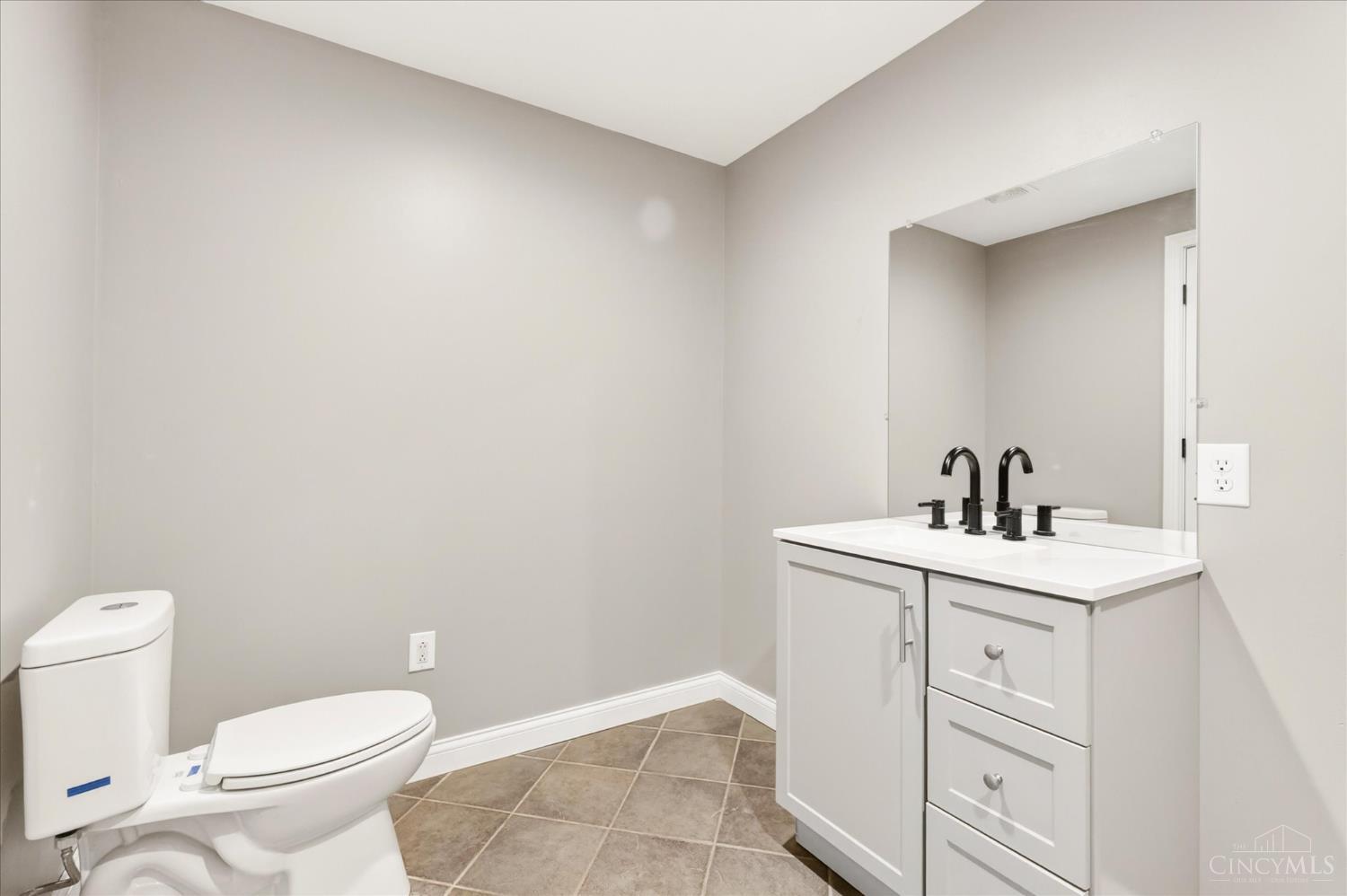 106 Rainbow Court, Hillsboro, OH, 45133 — photo 53