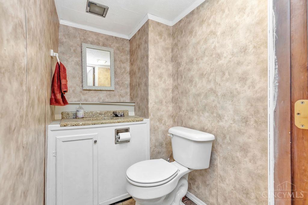 2210 Hannaford Avenue, Norwood, OH, 45212 — photo 34