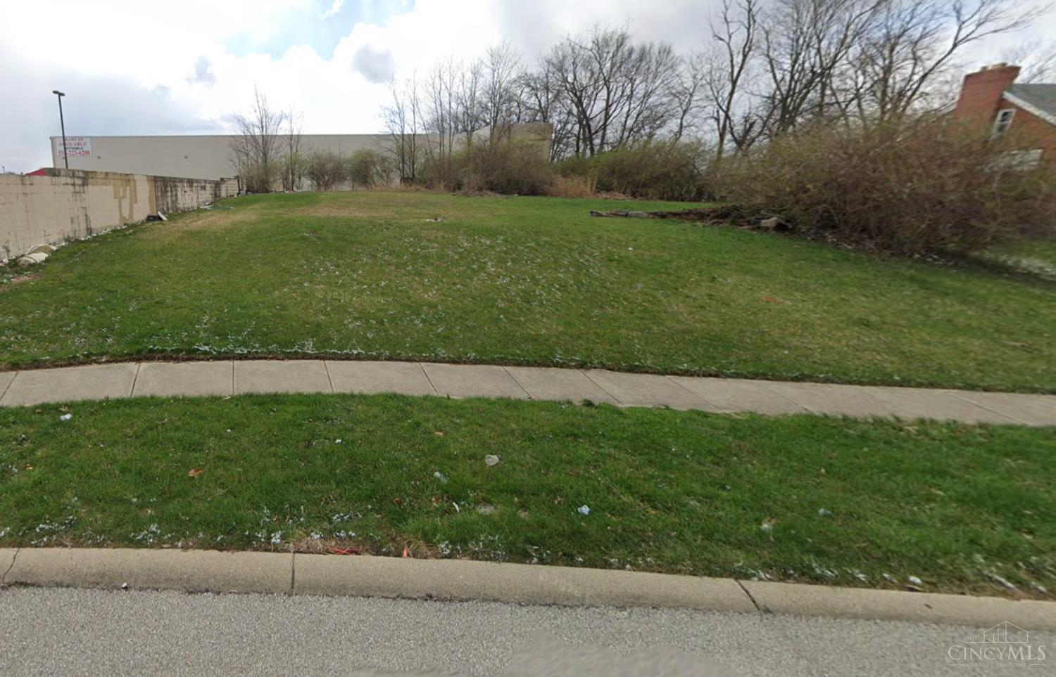 3235 Brater Avenue, Cincinnati, OH, 45211 — photo 3