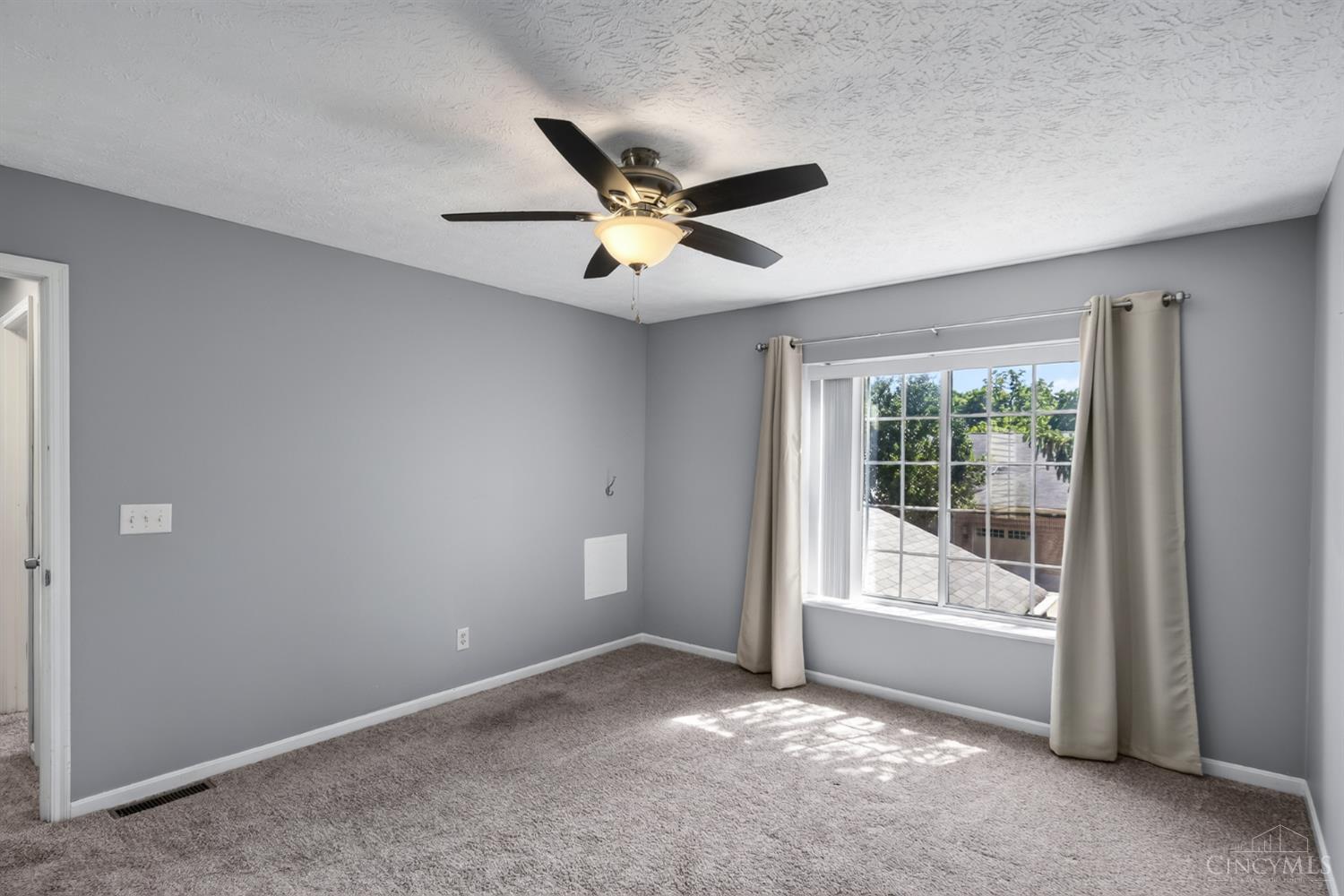 5574 Regimental PL, Cincinnati, OH, 45239 — photo 33