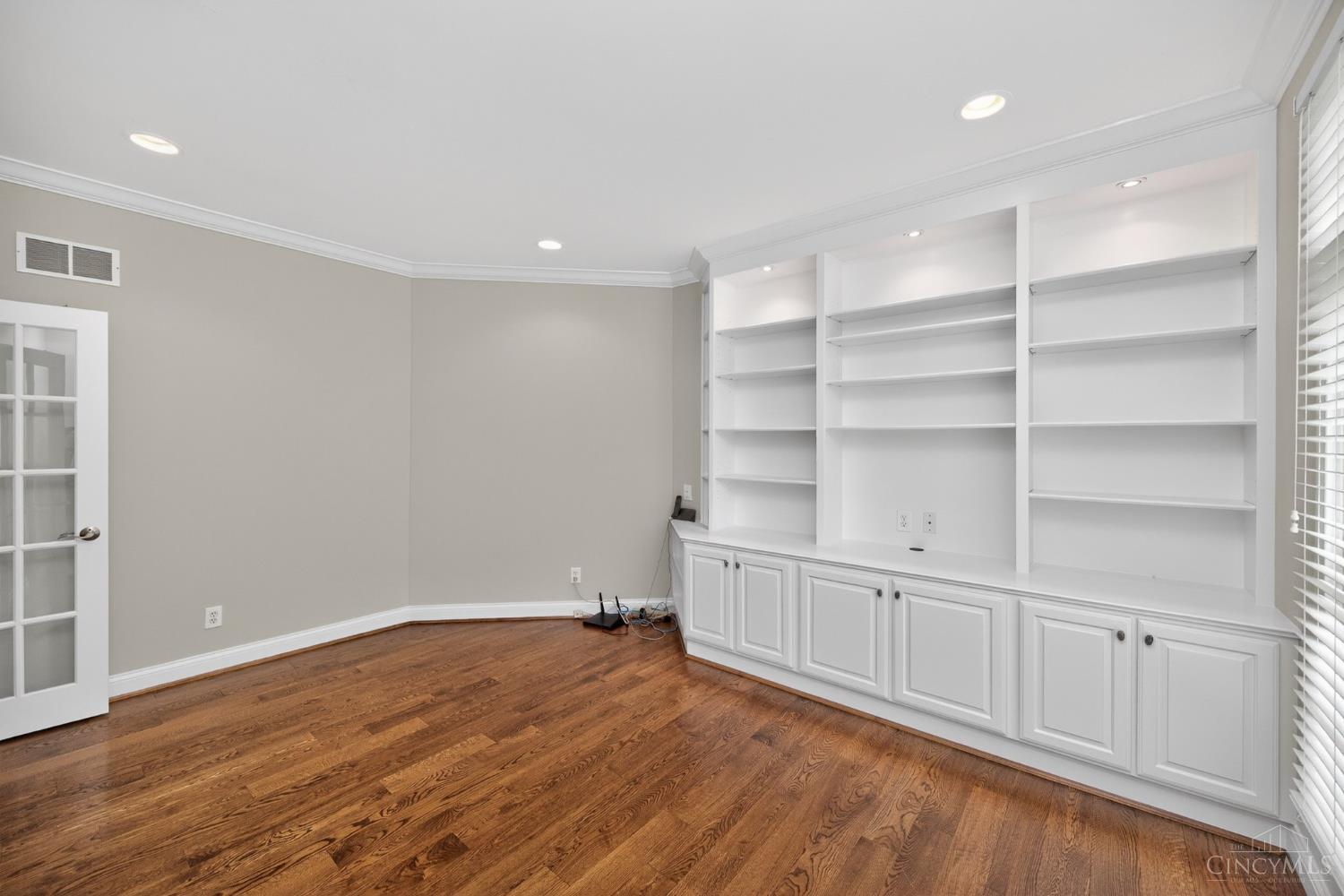 6607 Red Hawk Court, Hamilton Twp, OH, 45039 — photo 13