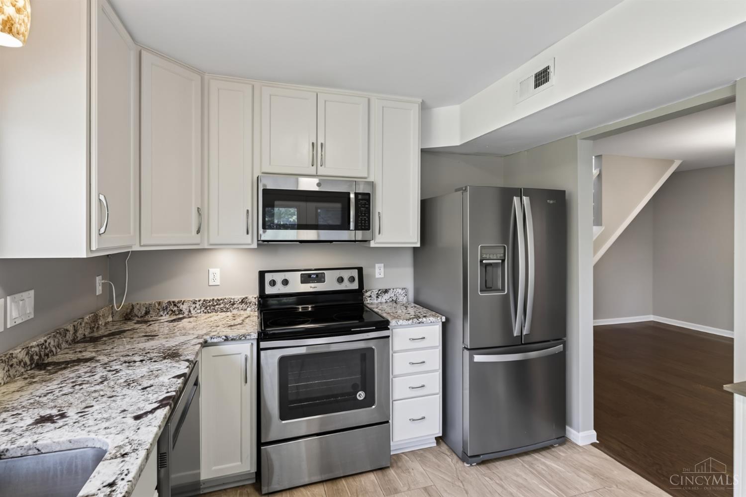 5574 Regimental PL, Cincinnati, OH, 45239 — photo 20