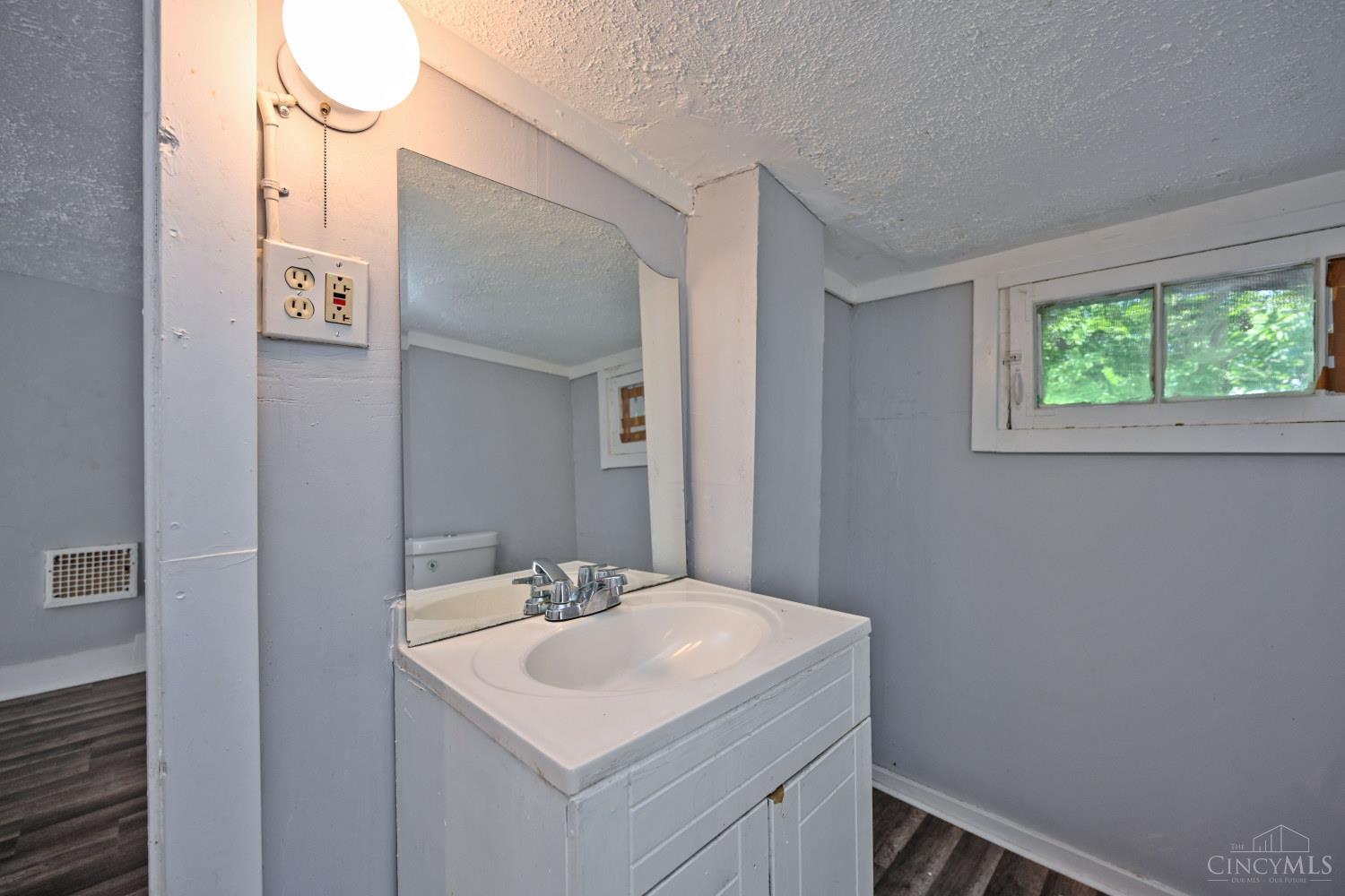 3918 Tappan Avenue, Cincinnati, OH, 45223 — photo 17