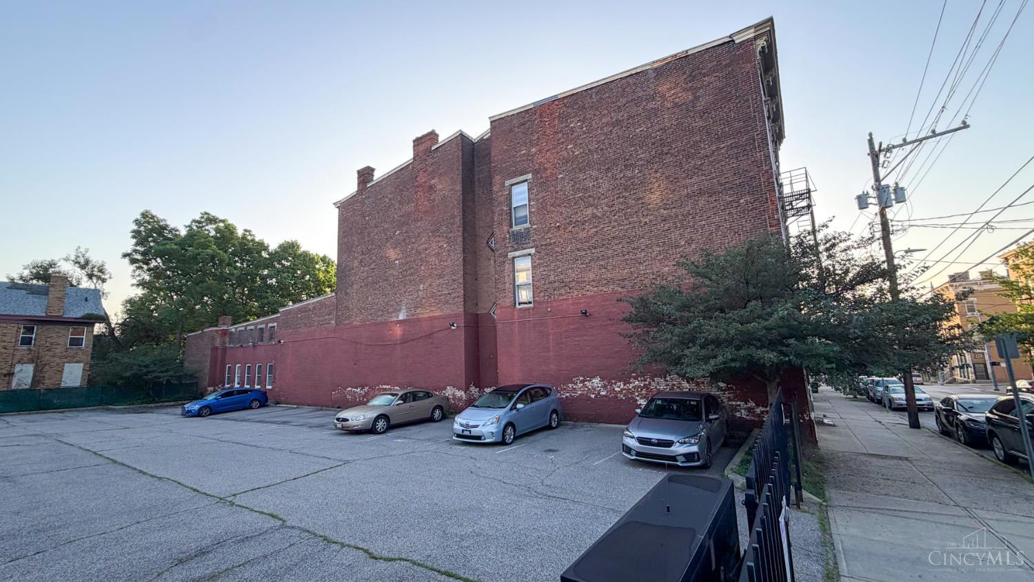 24 University Avenue, Cincinnati, OH, 45219 — photo 3