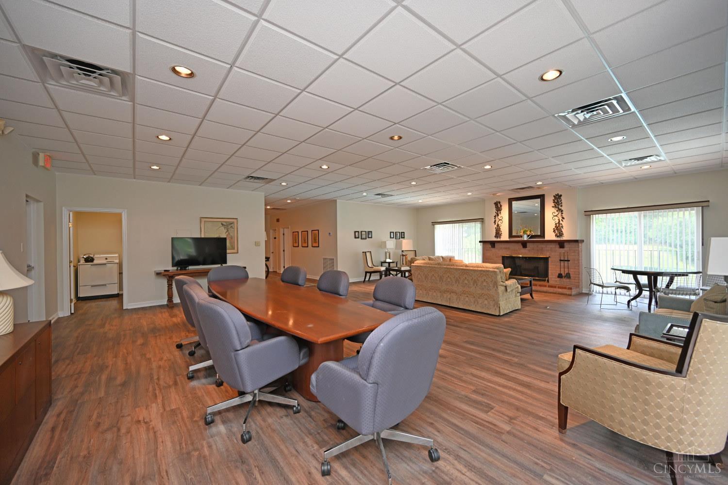 880 Rue De La Paix #A24, Cincinnati, OH, 45220 — photo 45