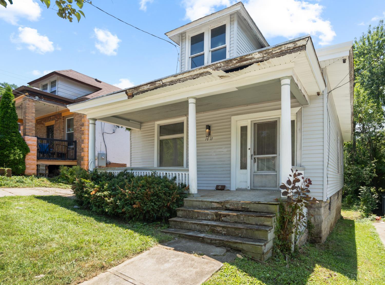 Homes for sale in Cincinnati, OH | 1613 Otte, Cincinnati, OH 45223 | MLS# 1887139