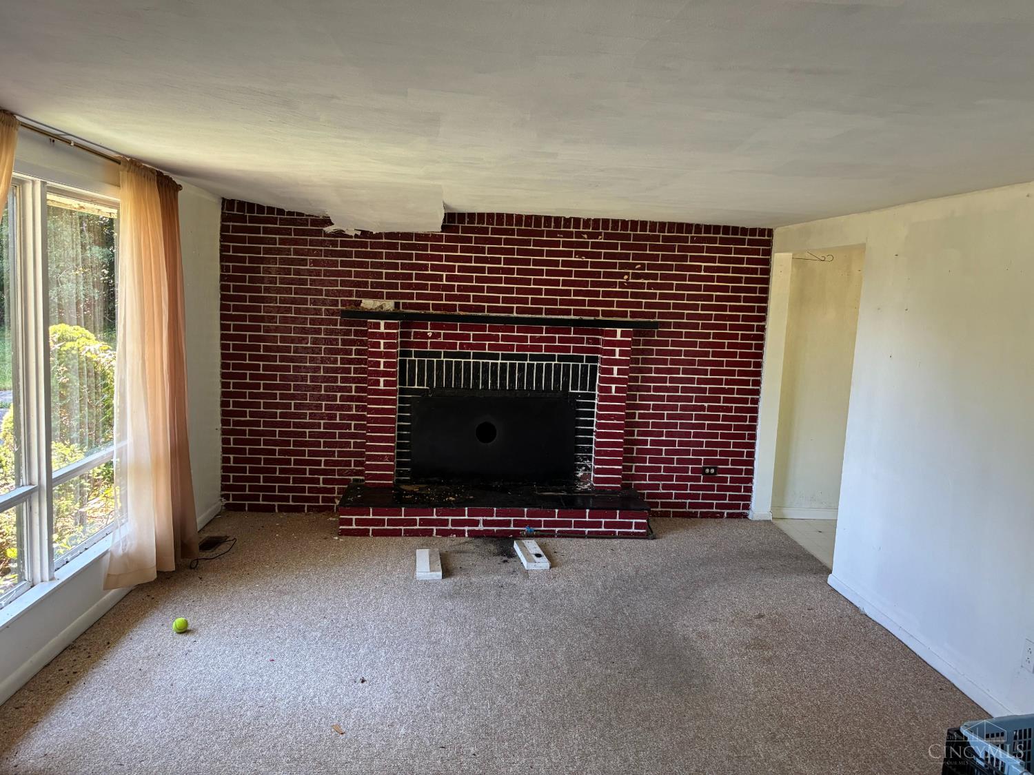 2nd image of 6374 Tracy Rd, Washington Twp, OH 45171 | MLS# 1886730