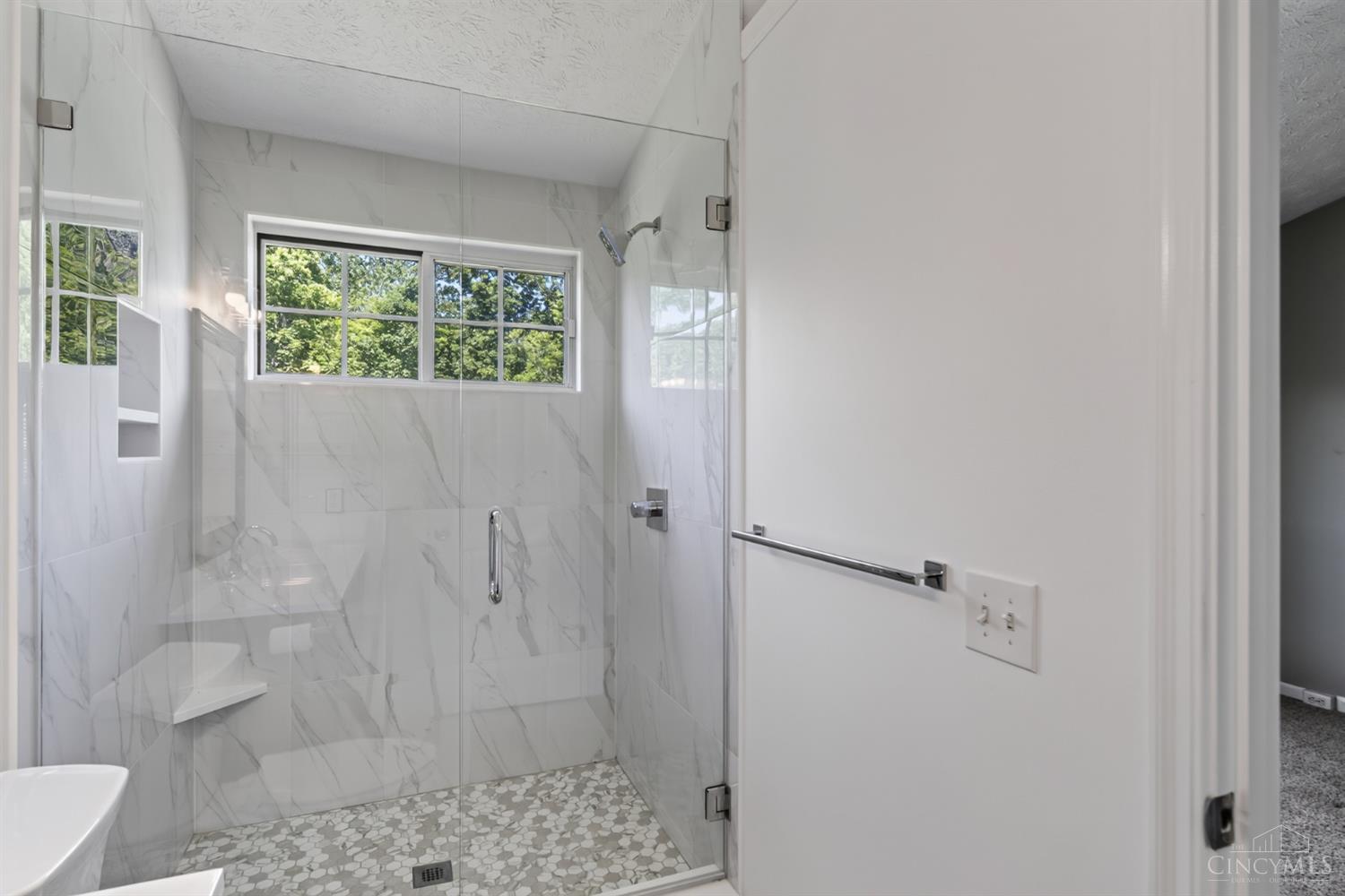 5574 Regimental PL, Cincinnati, OH, 45239 — photo 31