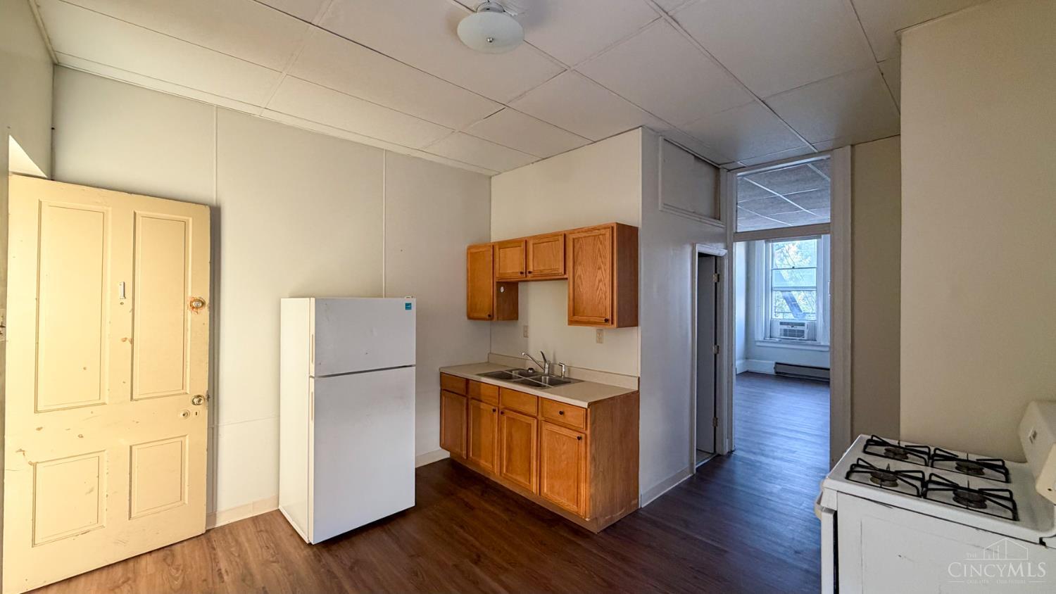 24 University Avenue, Cincinnati, OH, 45219 — photo 31