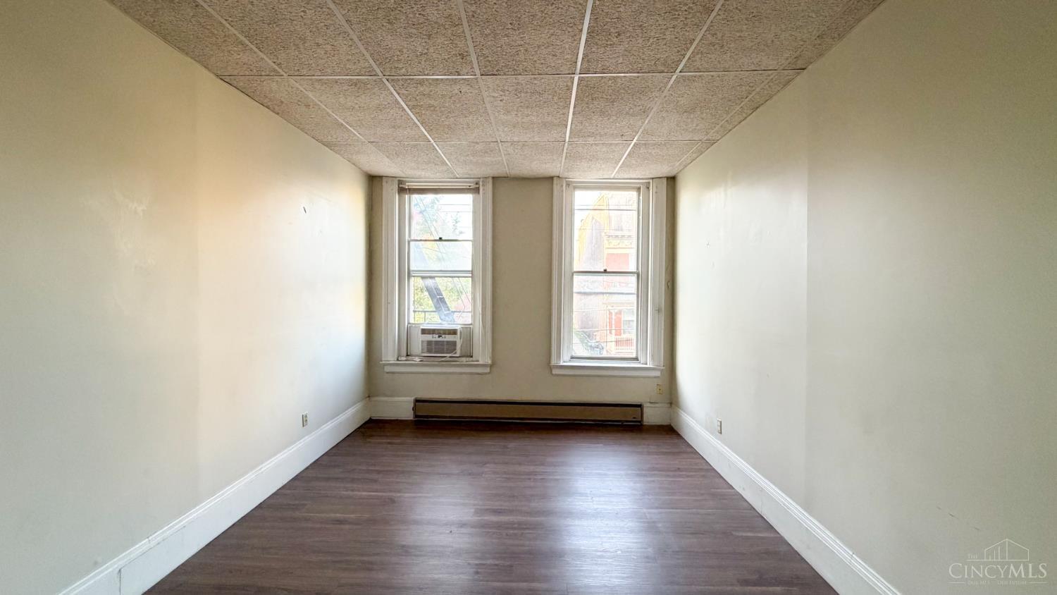 24 University Avenue, Cincinnati, OH, 45219 — photo 32