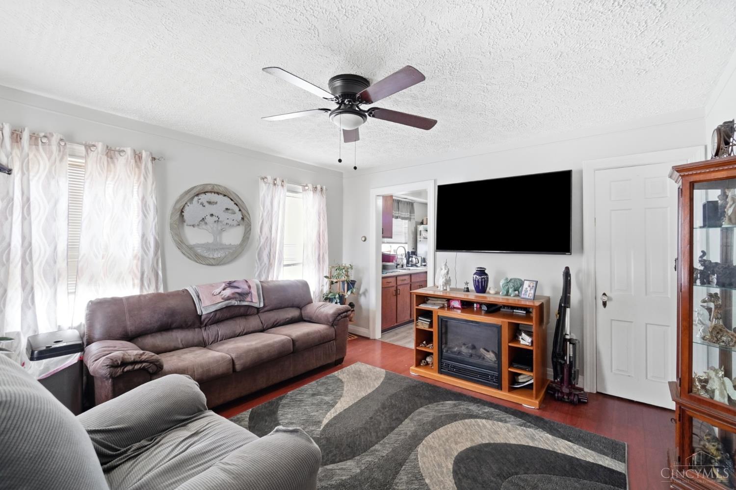 This home — photo 6
