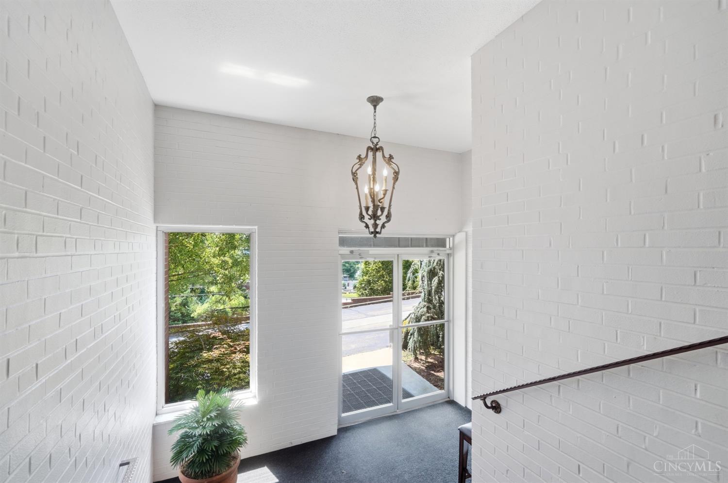 Homes for sale in Cincinnati, OH | 880 Rue De La Paix #A24, Cincinnati, OH 45220 | MLS# 1887075