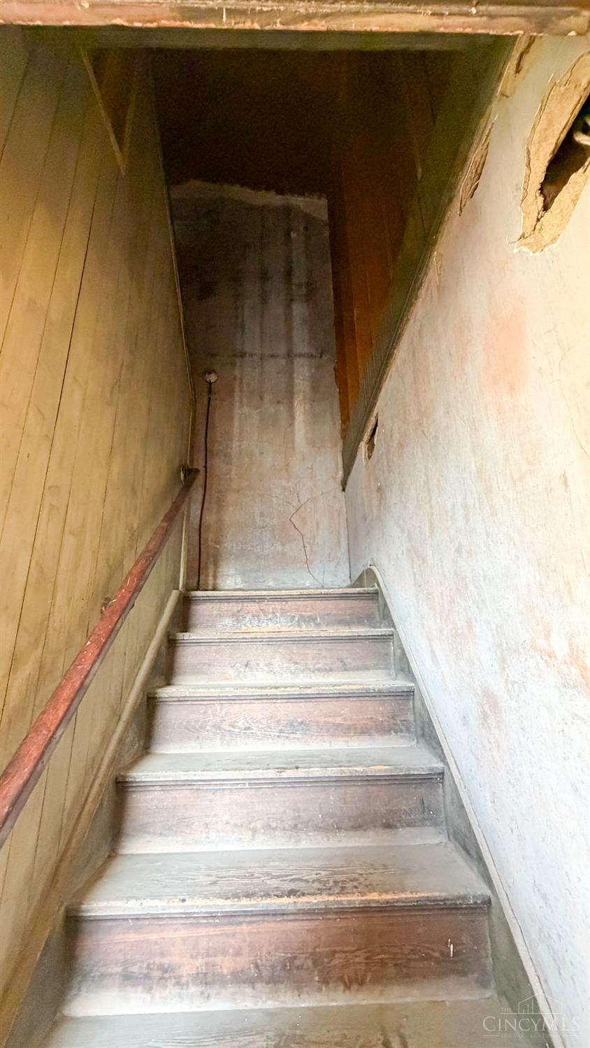 24 University Avenue, Cincinnati, OH, 45219 — photo 58