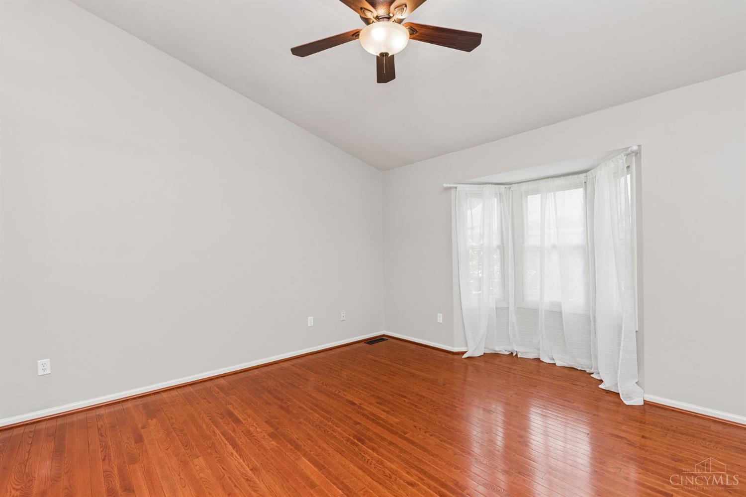 5477 Hanover Circle, Cincinnati, OH, 45230 — photo 14
