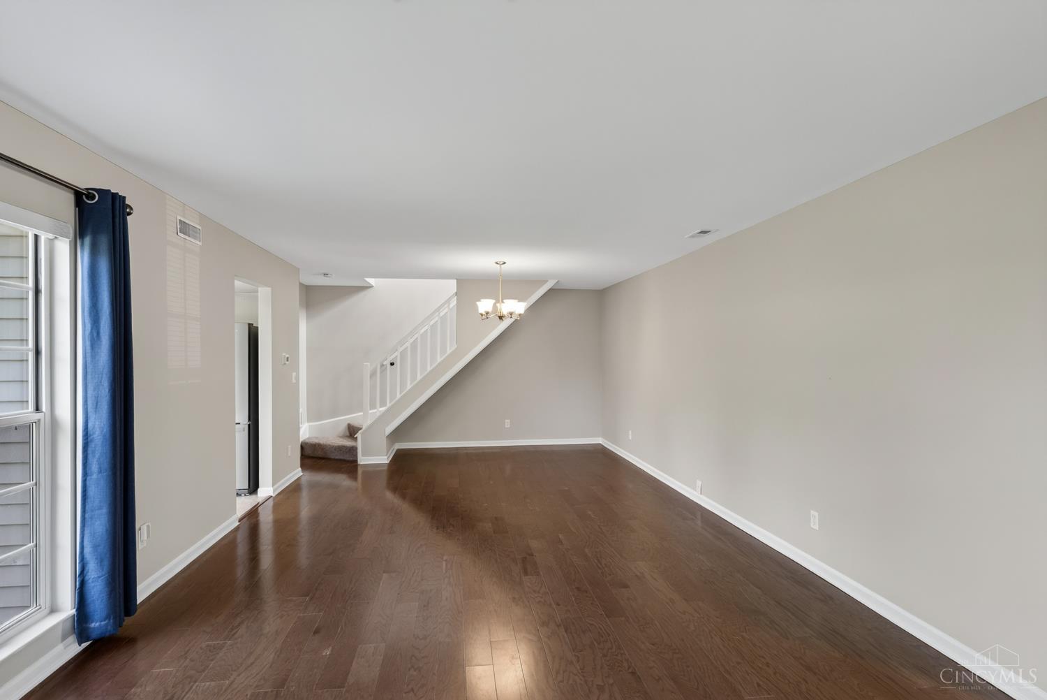 5574 Regimental PL, Cincinnati, OH, 45239 — photo 11