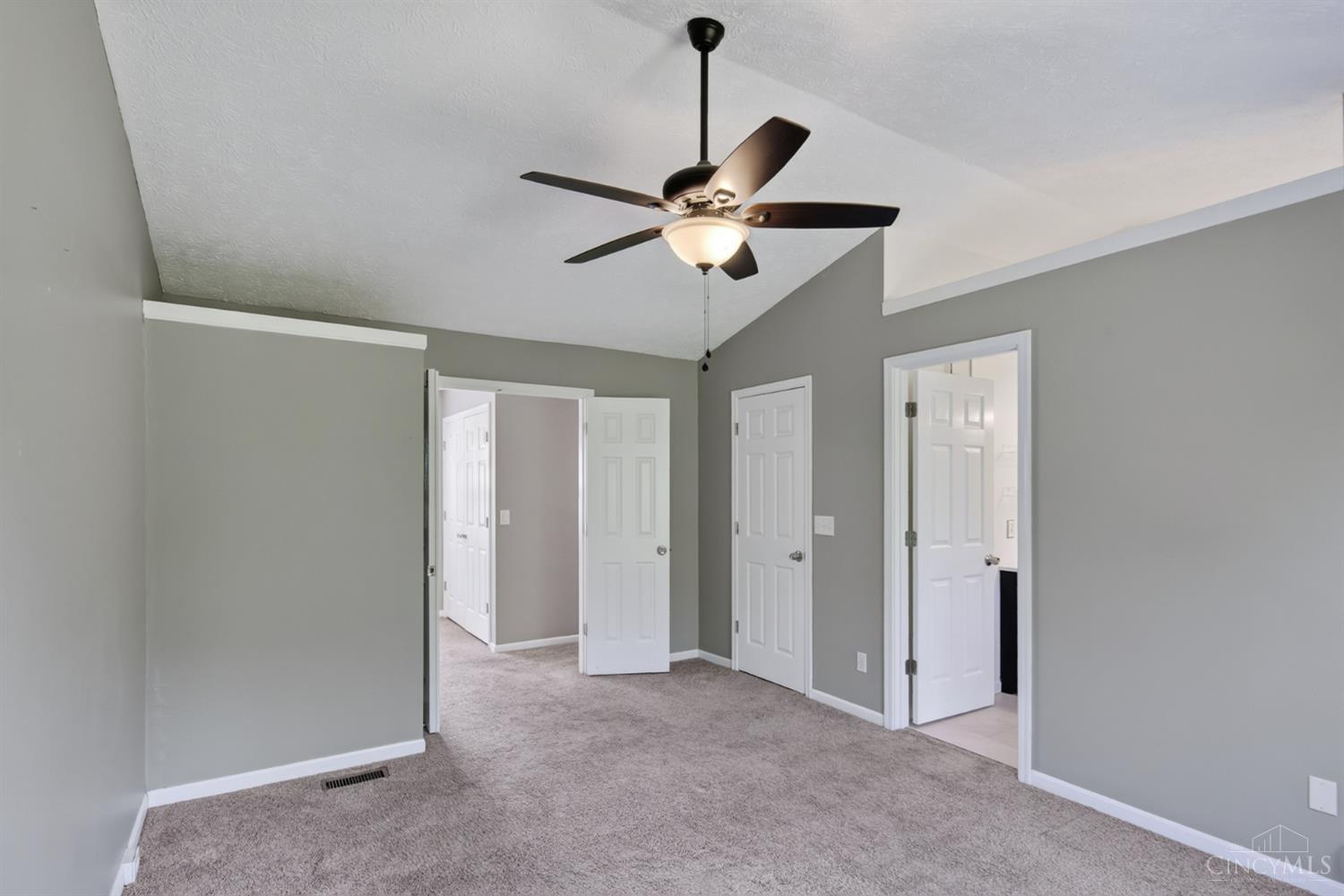 5574 Regimental PL, Cincinnati, OH, 45239 — photo 28