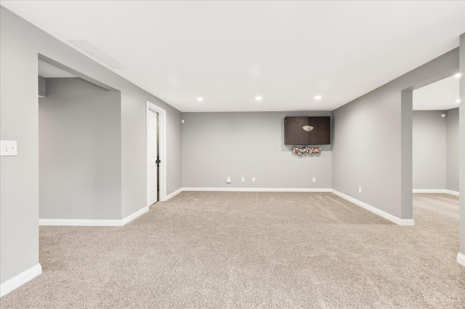 106 Rainbow Court, Hillsboro, OH, 45133 — photo 43