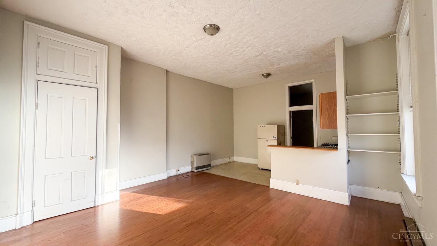 24 University Avenue, Cincinnati, OH, 45219 — photo 40