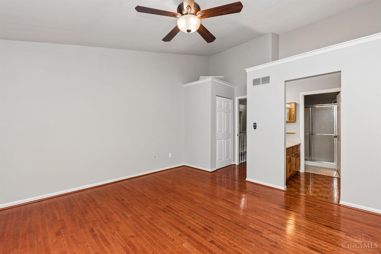 5477 Hanover Circle, Cincinnati, OH, 45230 — photo 15
