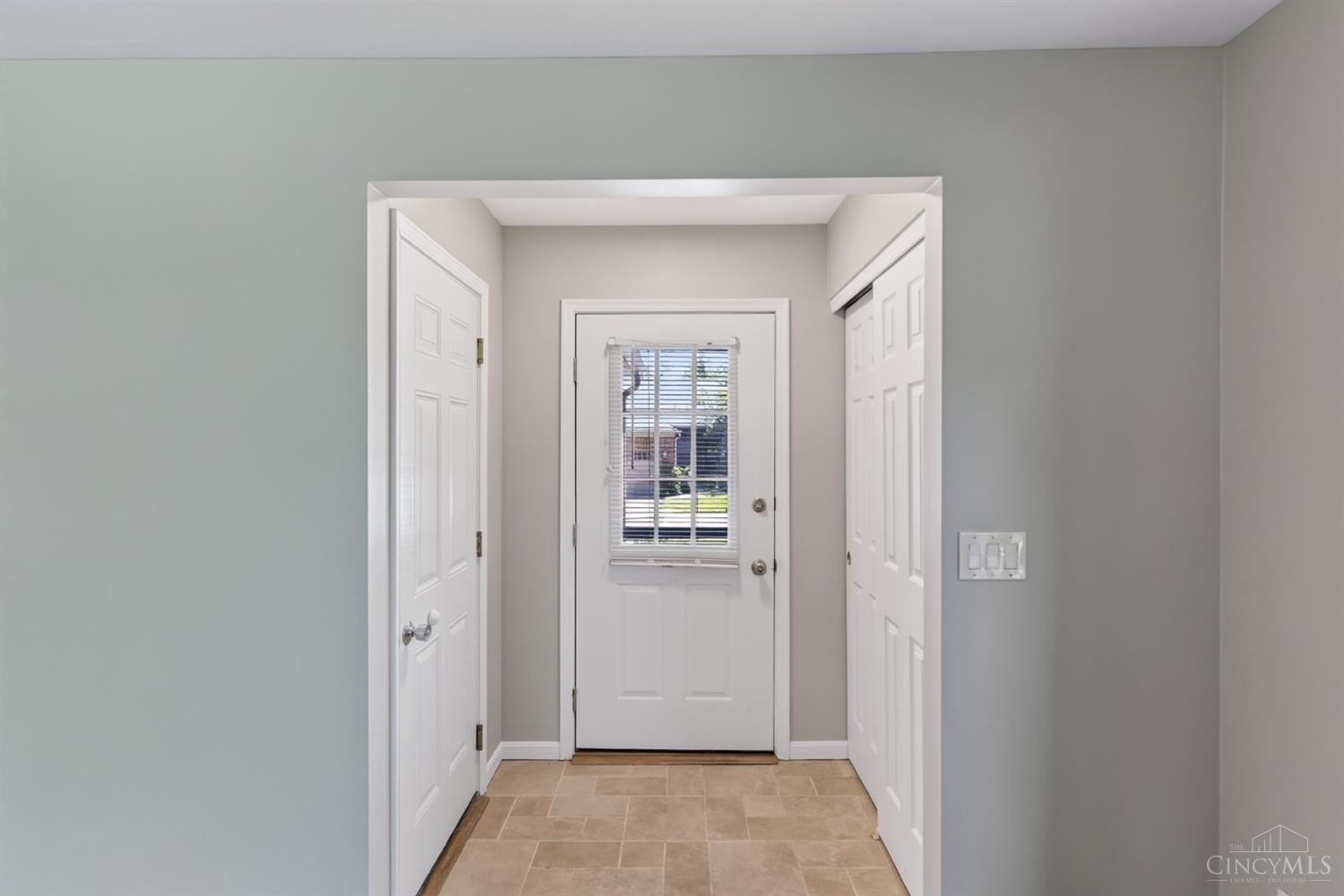 5574 Regimental PL, Cincinnati, OH, 45239 — photo 5