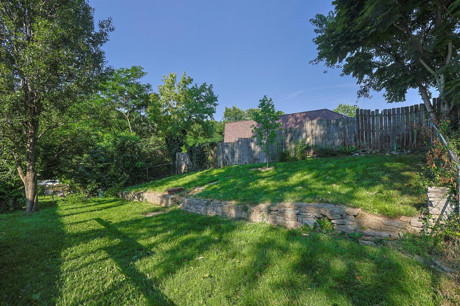 2707 Redfield Place, Cincinnati, OH, 45230 — photo 24