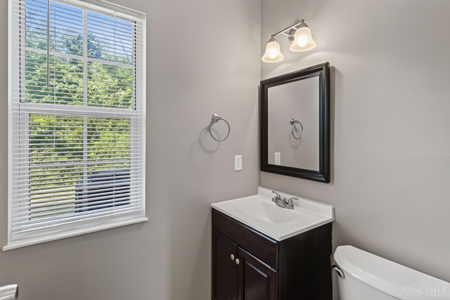 5574 Regimental PL, Cincinnati, OH, 45239 — photo 23