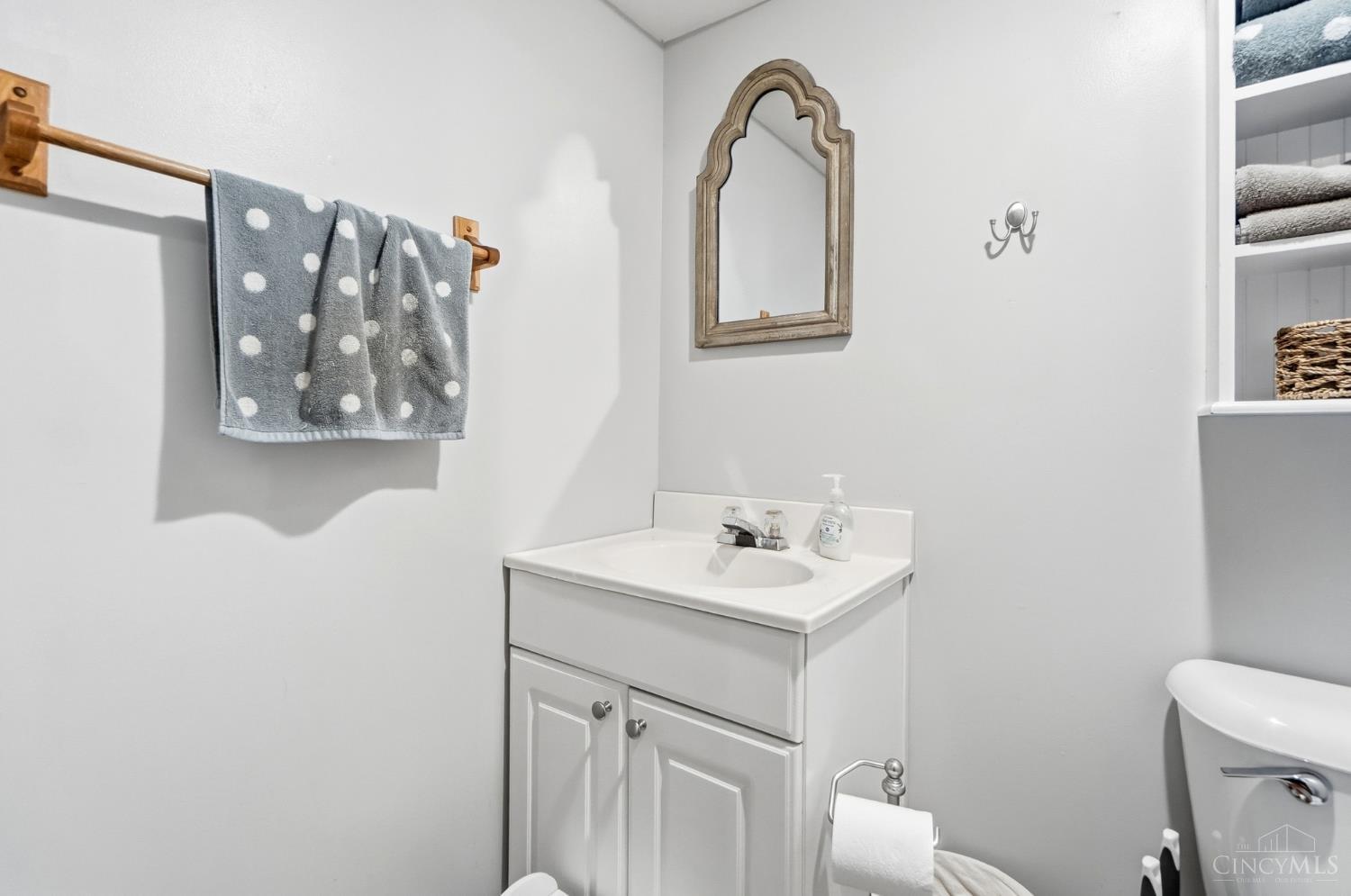 2820 Linwood Avenue, Cincinnati, OH, 45208 — photo 52