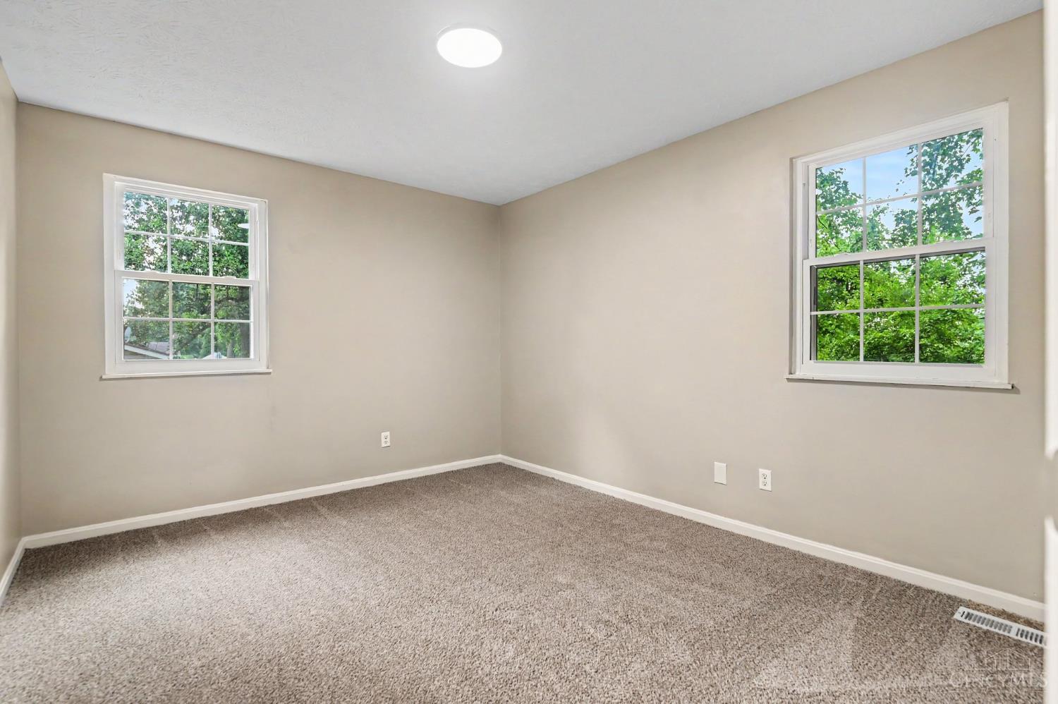 5160 Brasher Avenue, Blue Ash, OH, 45242 — photo 10