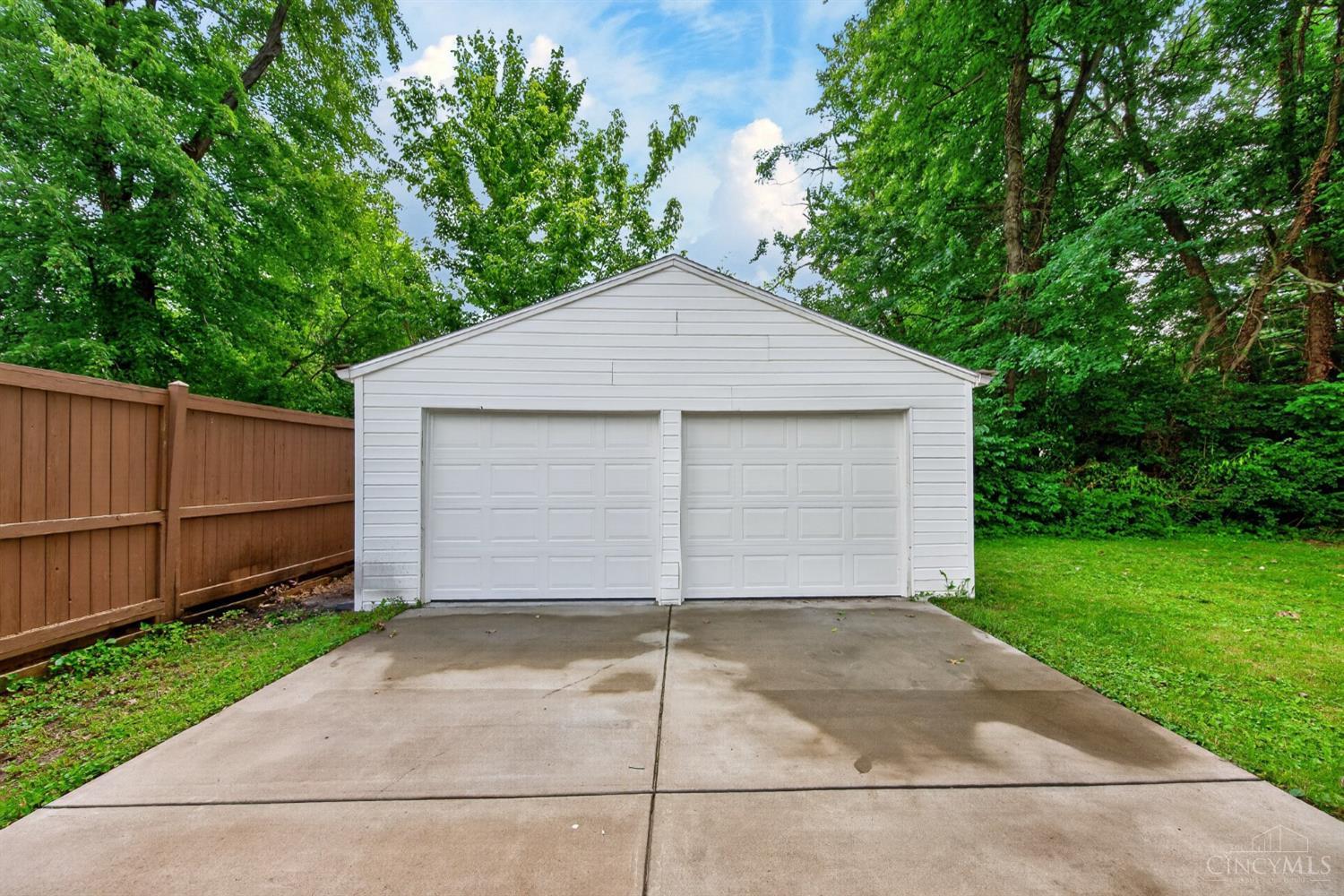 9520 West Avenue, Blue Ash, OH, 45242 — photo 40