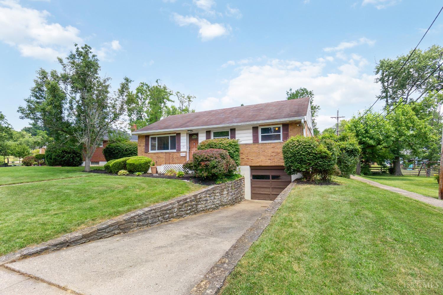 149 Ireland Avenue, Greenhills, OH, 45218 — photo 2