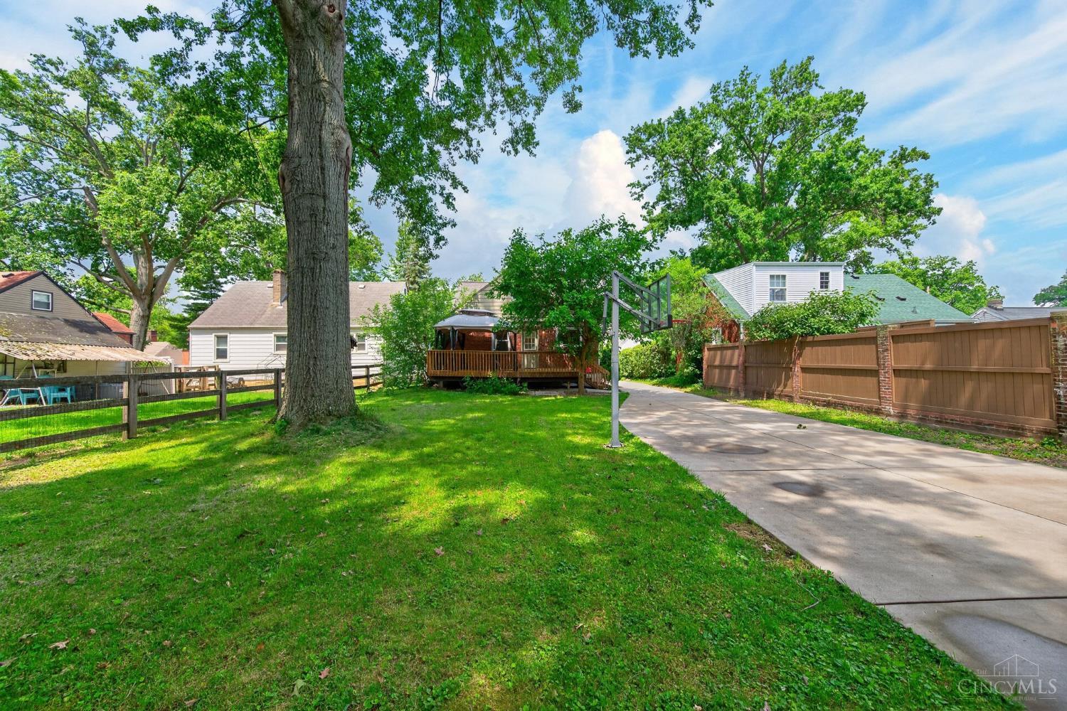 9520 West Avenue, Blue Ash, OH, 45242 — photo 42