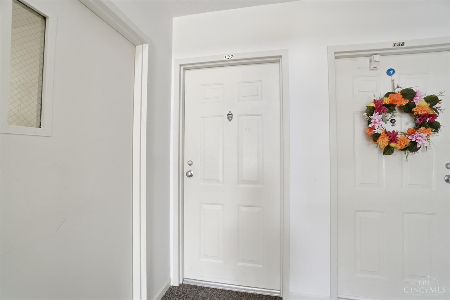 8794 Carrousel Park Circle #137, Colerain Twp, OH, 45251 — photo 6