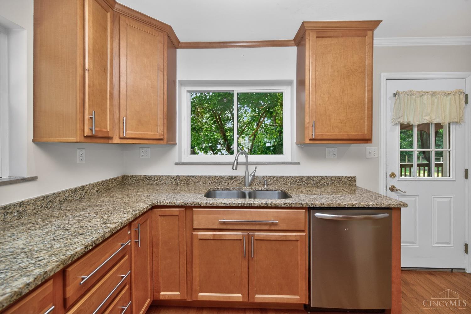 9520 West Avenue, Blue Ash, OH, 45242 — photo 10