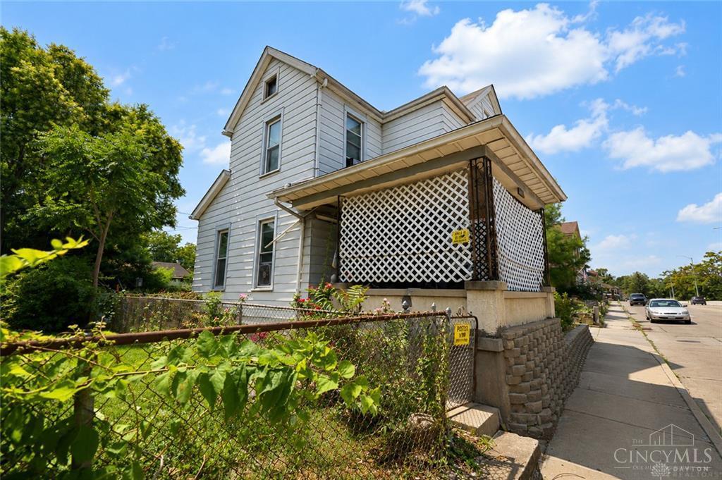 Homes for sale in Dayton, OH | 1315 Riverside Dr, Dayton, OH 45405 | MLS# 1887326