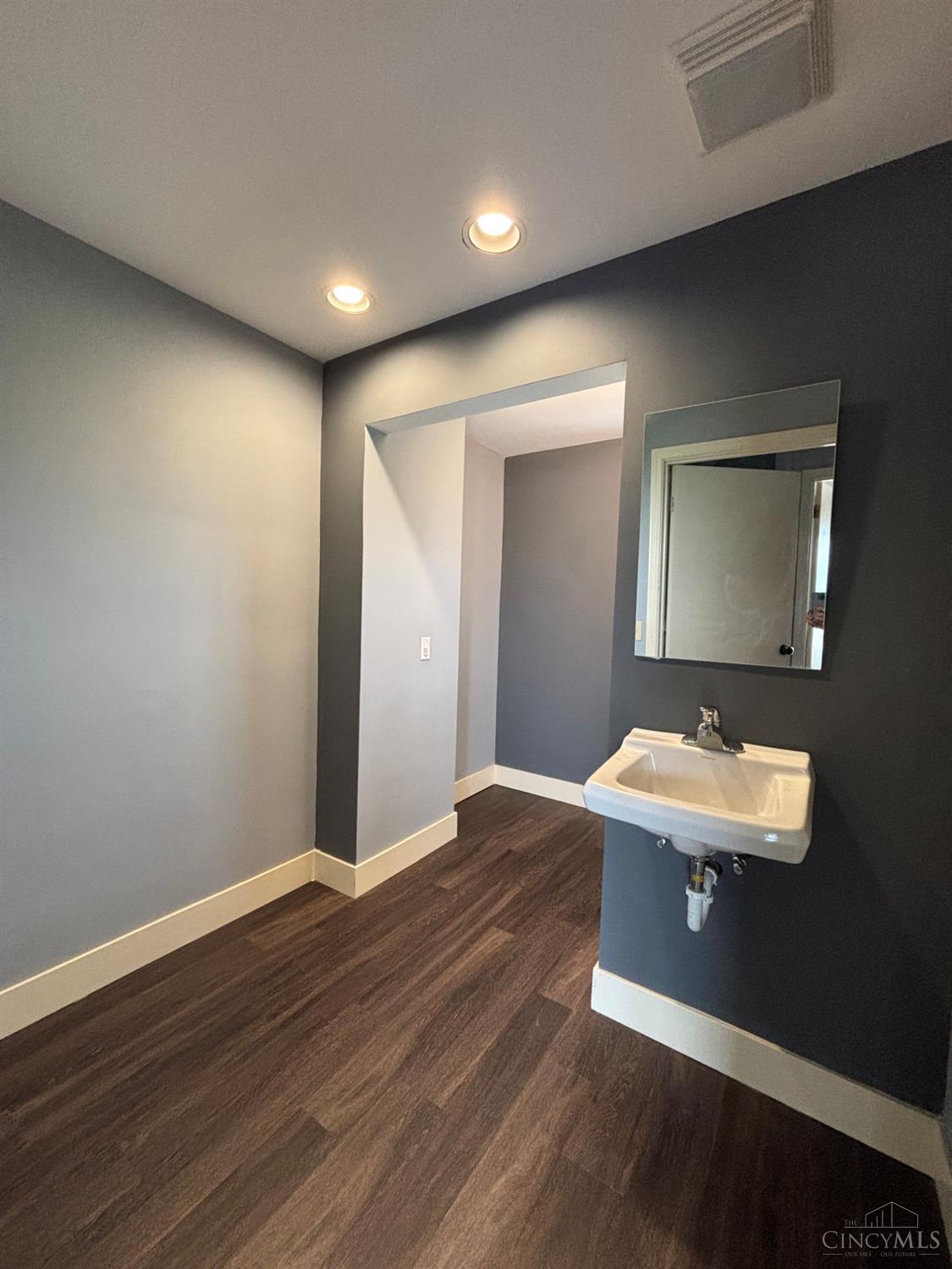 9374 Cincinnati Columbus Road, West Chester, OH, 45241 — photo 5