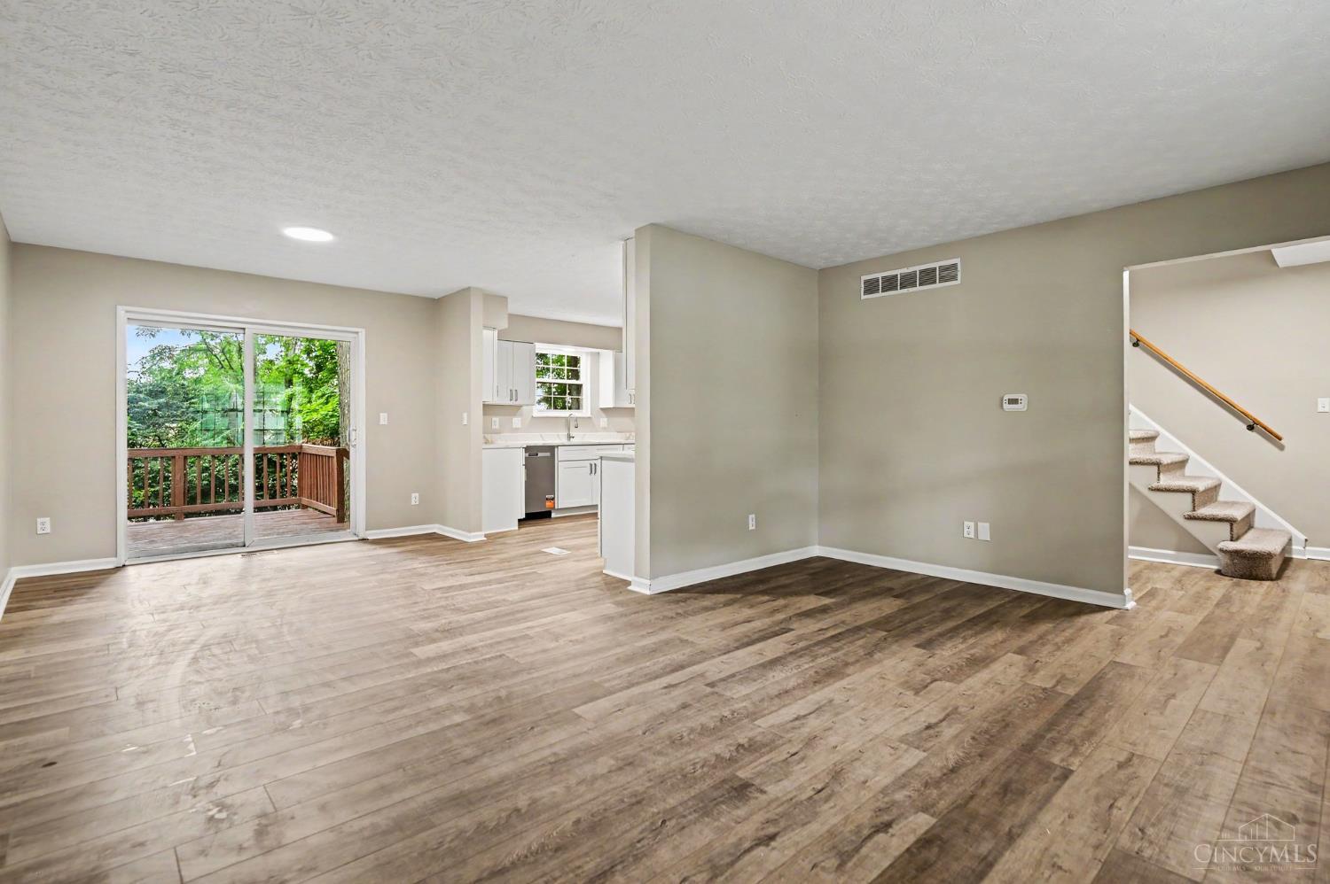 5160 Brasher Avenue, Blue Ash, OH, 45242 — photo 4