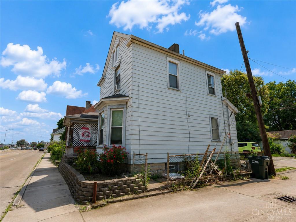 Homes for sale in Dayton, OH | 1315 Riverside Dr, Dayton, OH 45405 | MLS# 1887326