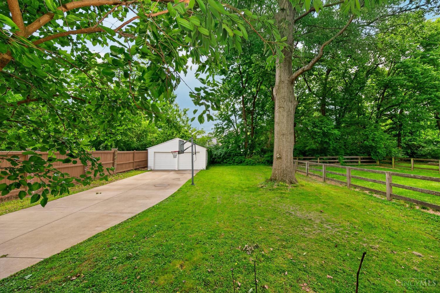 9520 West Avenue, Blue Ash, OH, 45242 — photo 38