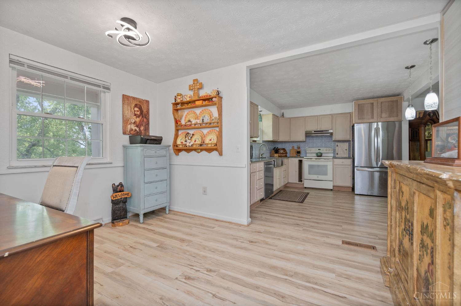 10370 Kingsport Drive, Evendale, OH, 45241 — photo 12