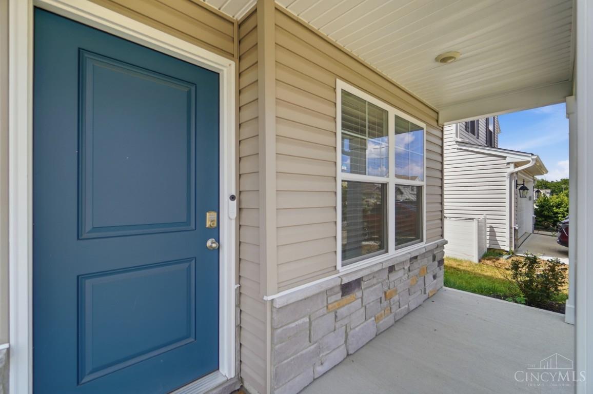 5049 Lakeview Drive, Hamilton Twp, OH, 45152 — photo 4