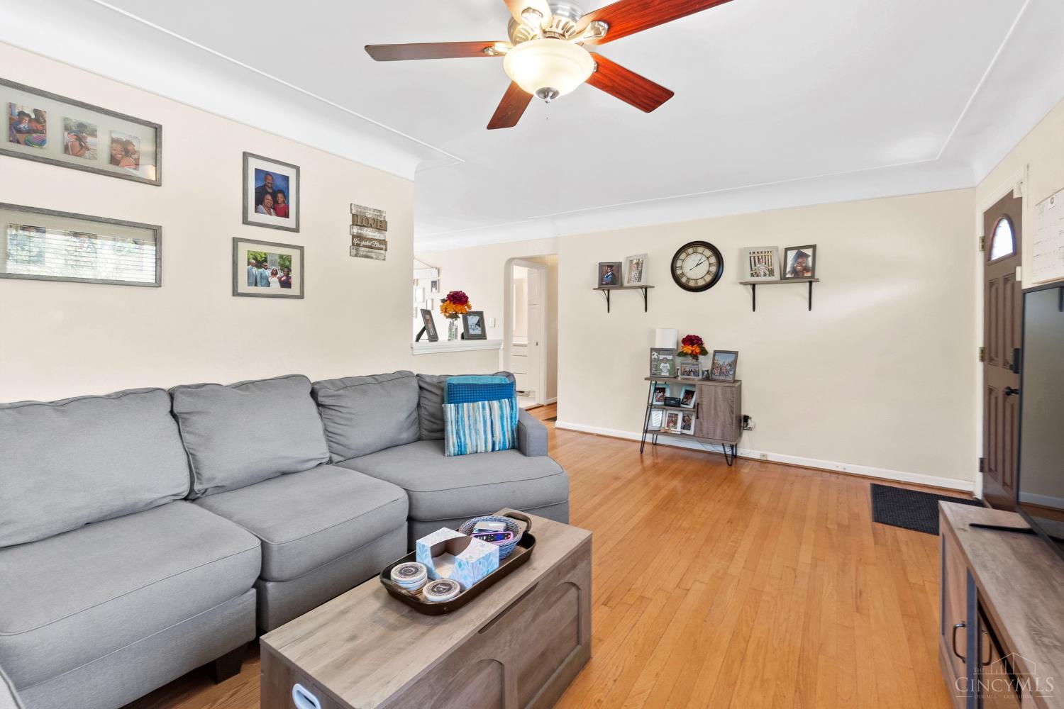 149 Ireland Avenue, Greenhills, OH, 45218 — photo 5