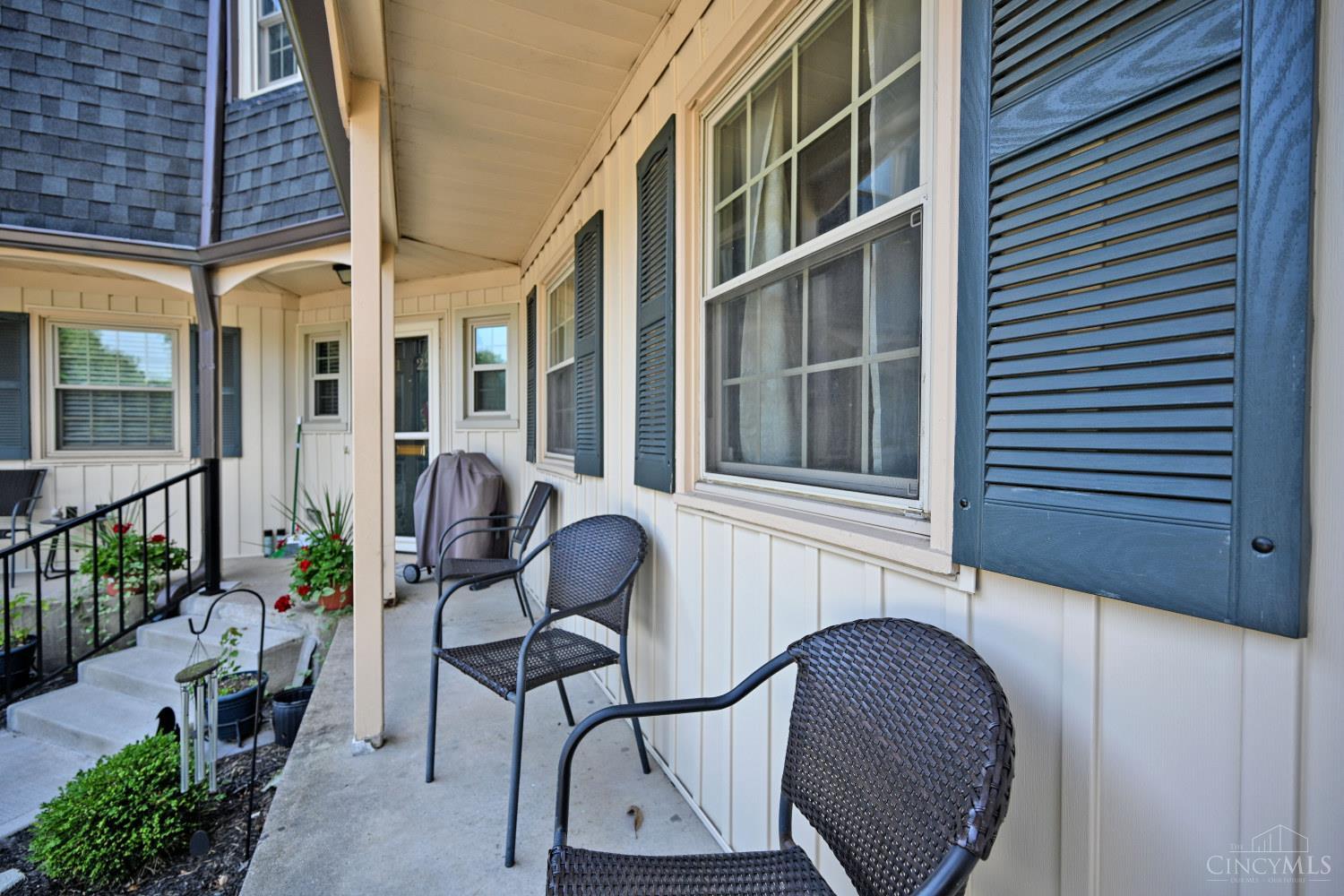 23 Creekwood Square, Glendale, OH, 45246 — photo 5