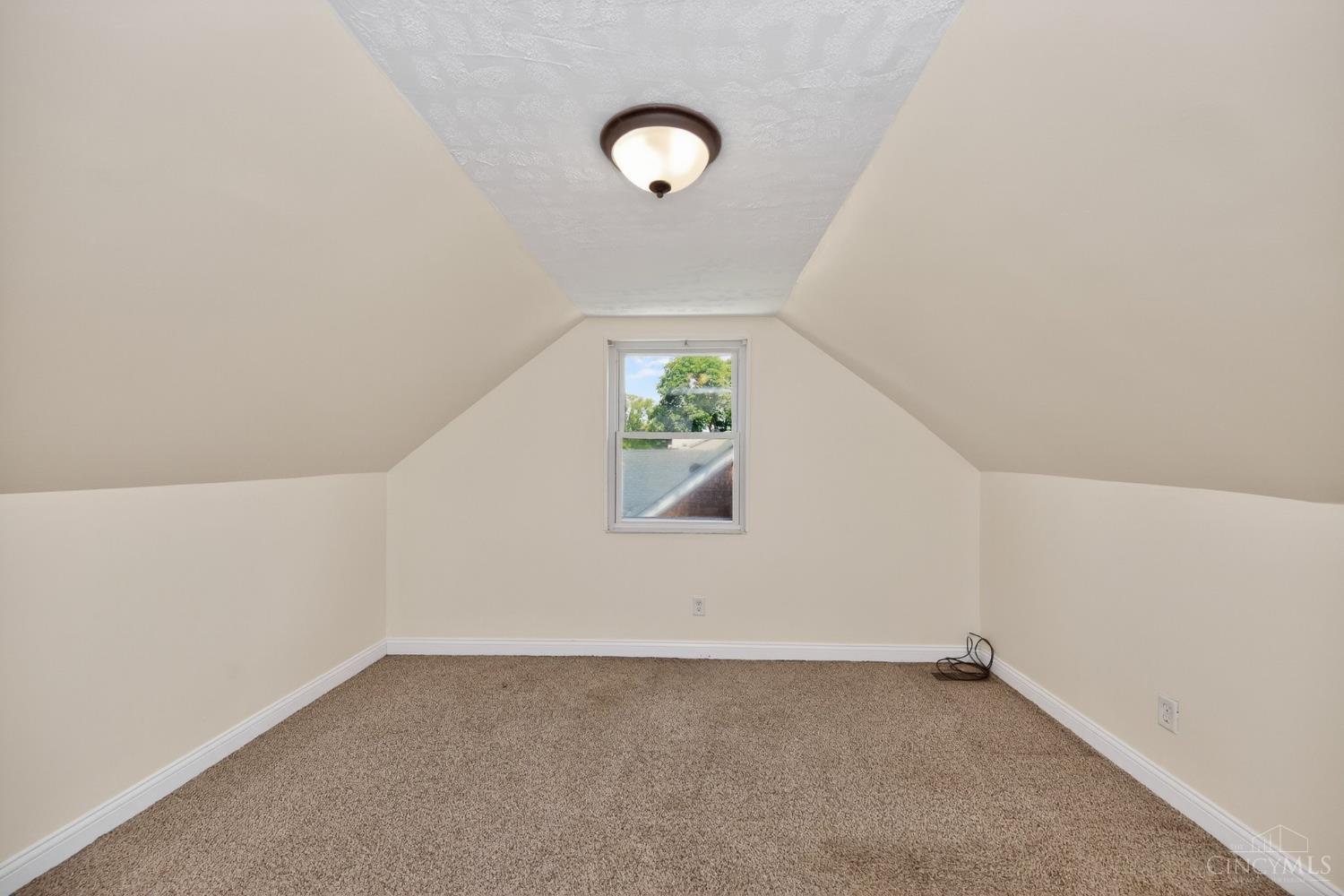 9520 West Avenue, Blue Ash, OH, 45242 — photo 26