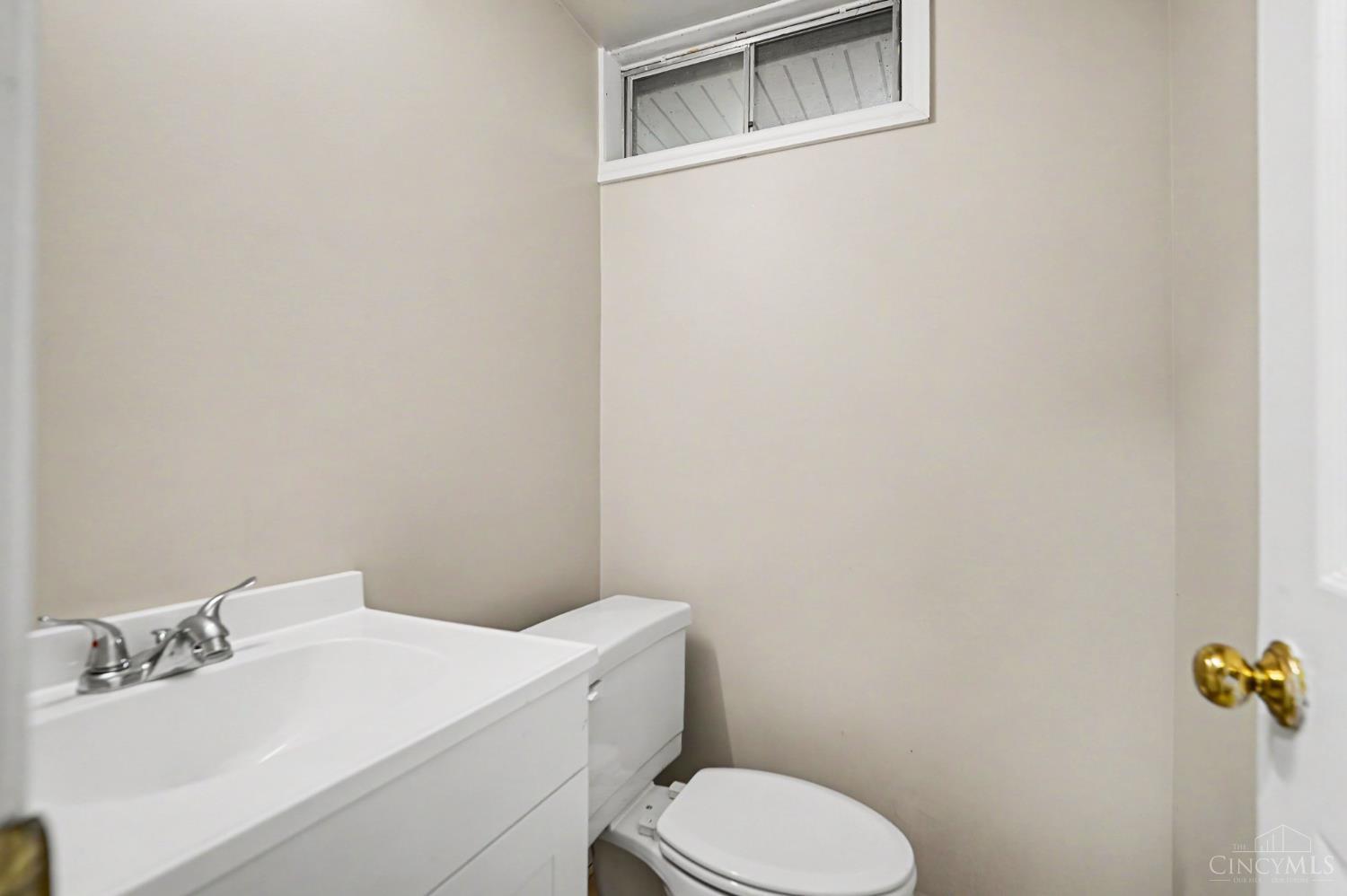 5160 Brasher Avenue, Blue Ash, OH, 45242 — photo 16