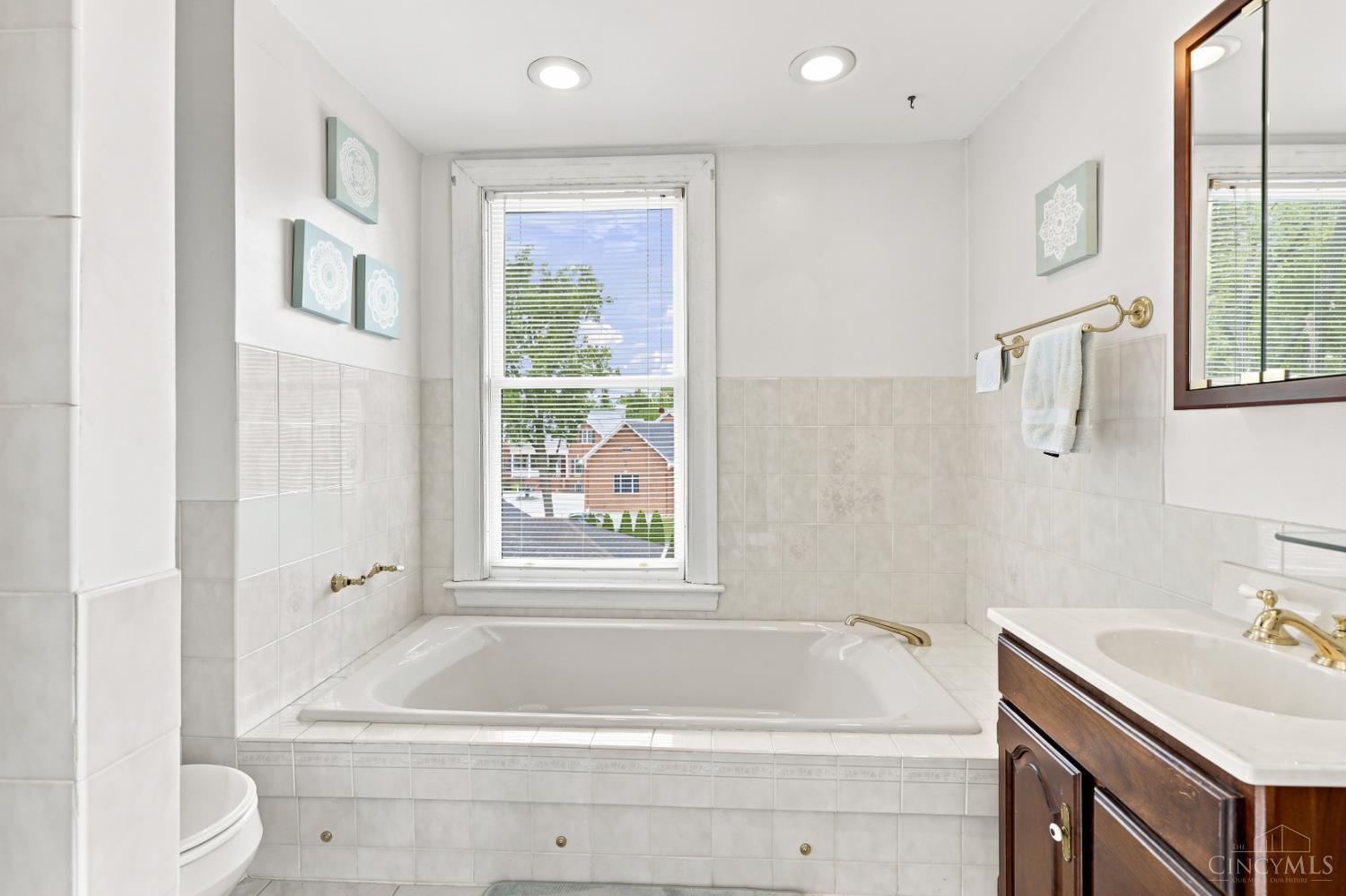 935 Congress Avenue, Glendale, OH, 45246 — photo 36