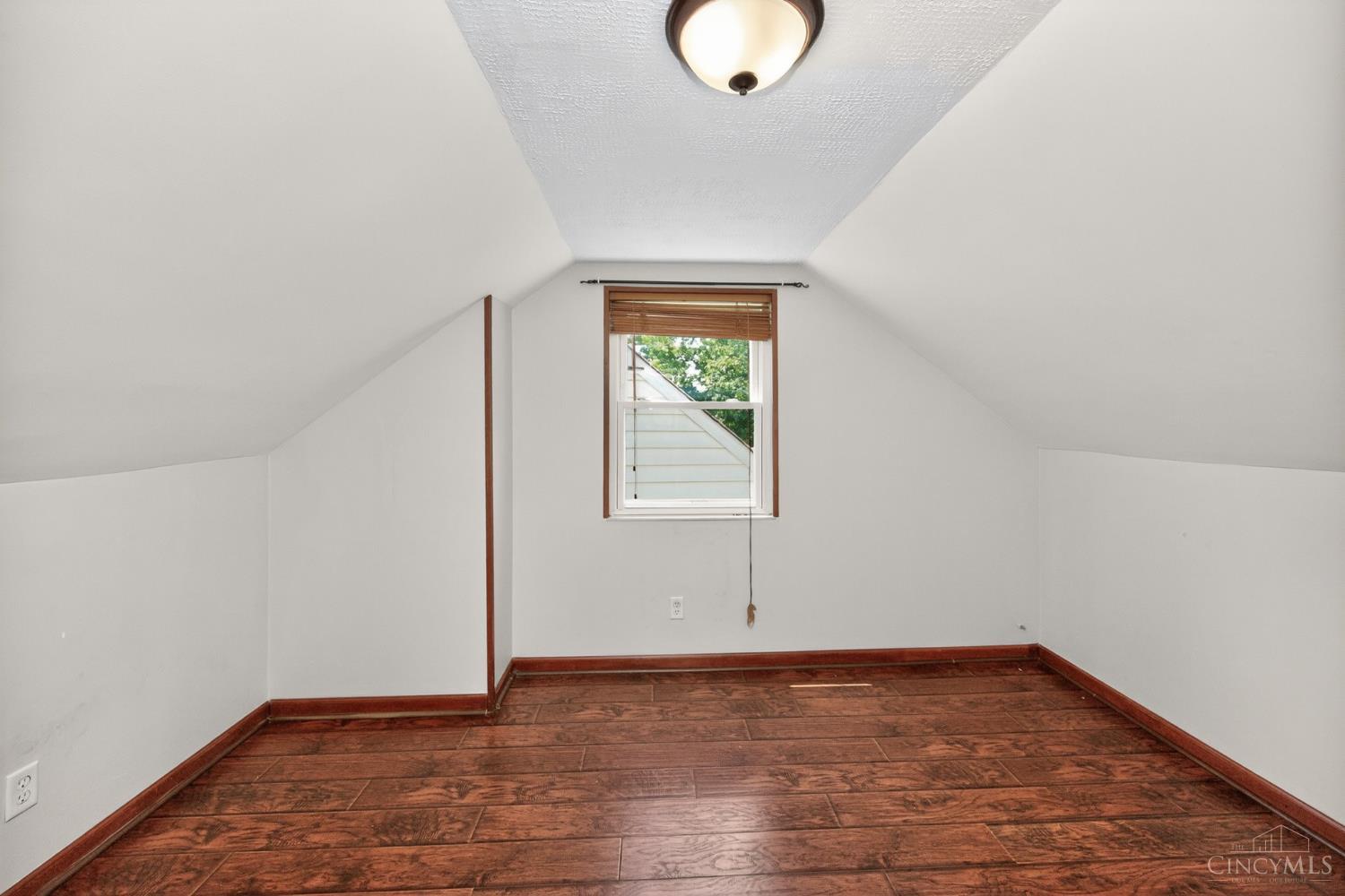 9520 West Avenue, Blue Ash, OH, 45242 — photo 21