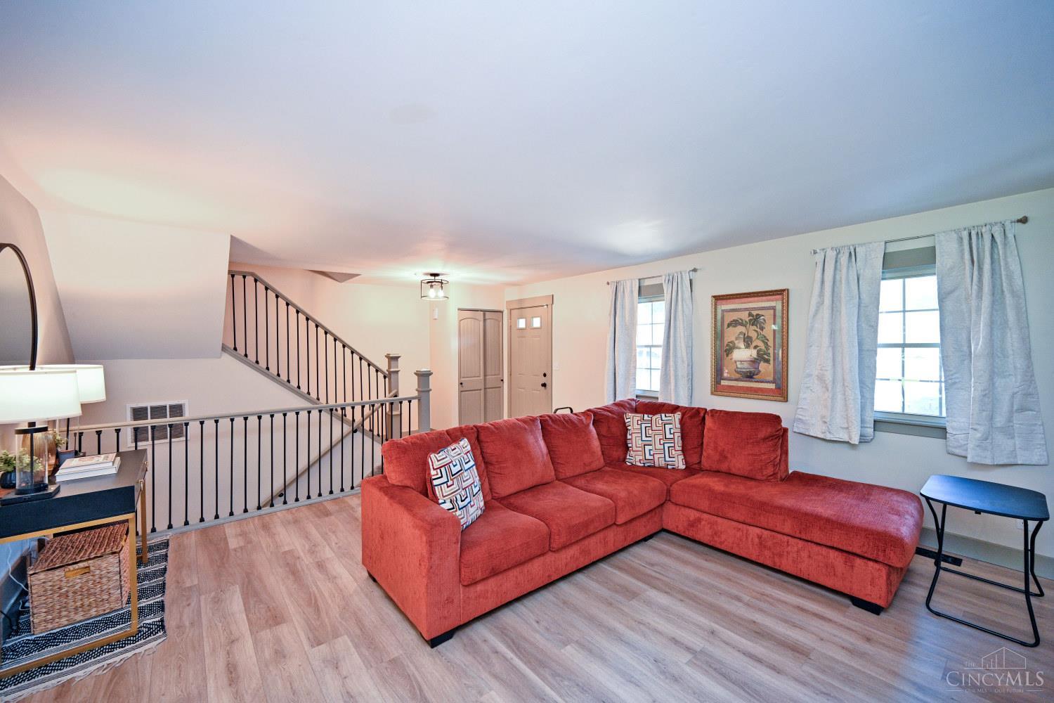 23 Creekwood Square, Glendale, OH, 45246 — photo 8