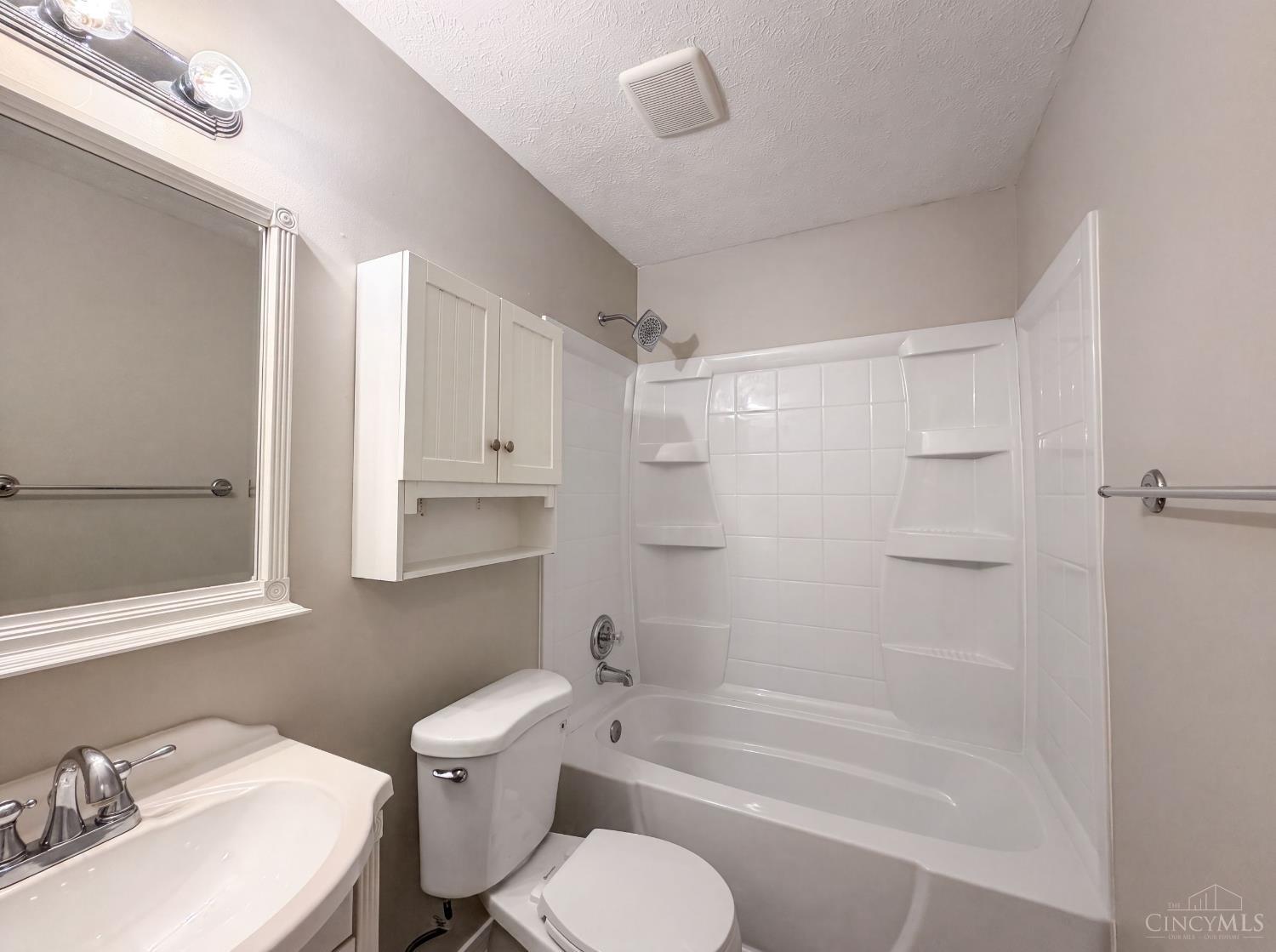 5569 Partridge Circle, West Chester, OH, 45069 — photo 14