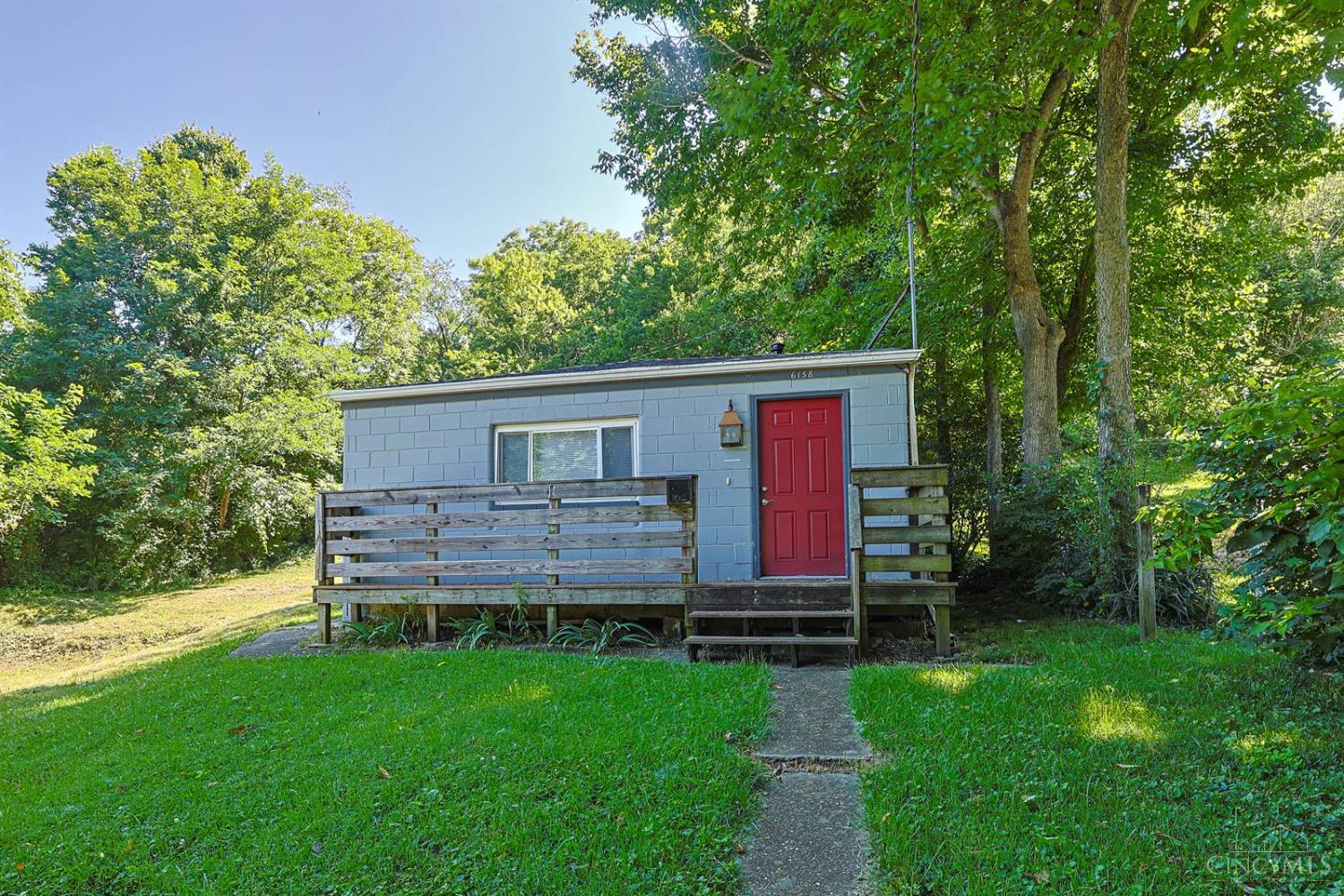 6158 Hillside Avenue, Cincinnati, OH, 45233