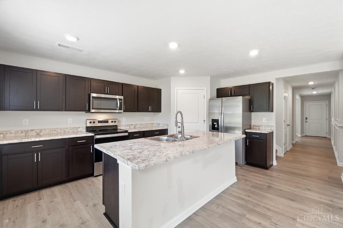 5049 Lakeview Drive, Hamilton Twp, OH, 45152 — photo 16
